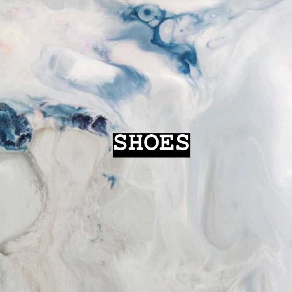 SHOES - Picture 3 of 3